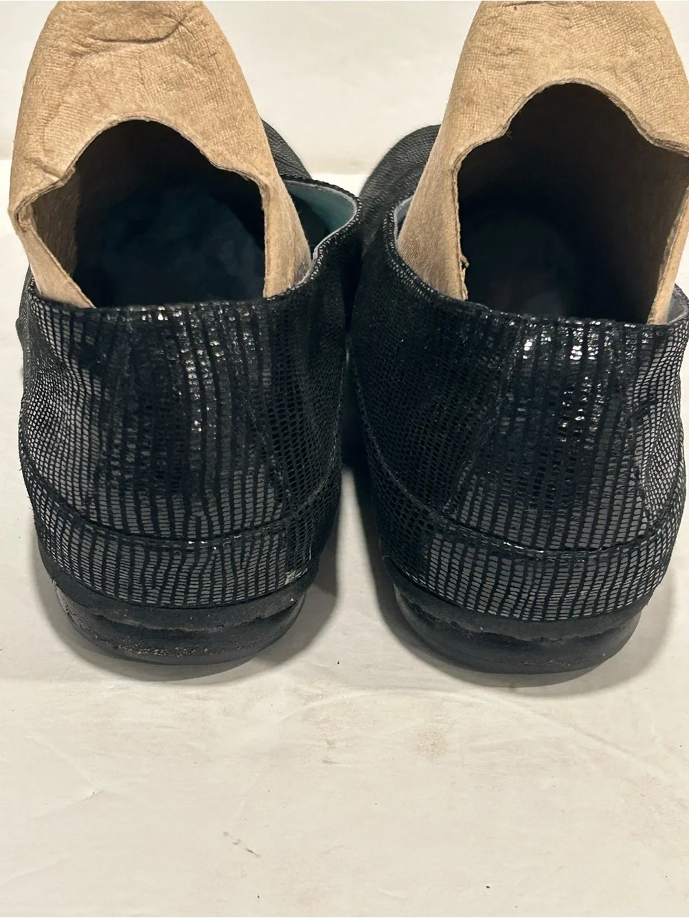 Thierry Rabotin Black Textured Lizard Embossed Sacchetto Flats 37.5 US 7.5/7